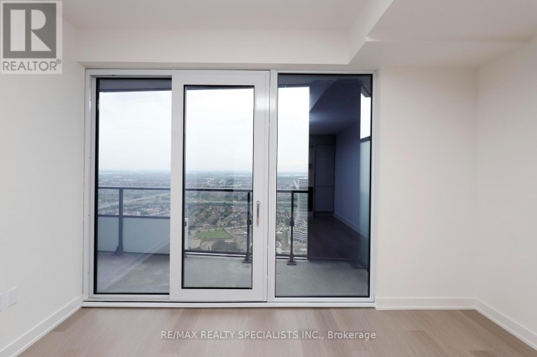 4604 - 448 BURNHAMTHORPE ROAD W, Mississauga (City Centre), Ontario, L5B0R4