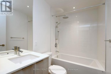 4604 - 448 BURNHAMTHORPE ROAD W Mississauga (City Centre) Ontario photo 6