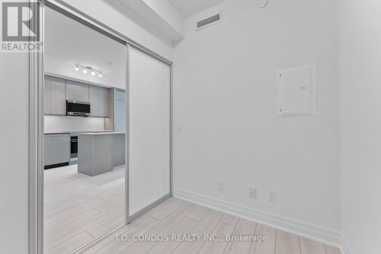 505 - 30 ELM DRIVE W, Mississauga (Fairview), Ontario, L5B1L9