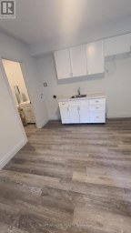 BACK UNIT - 639 ONTARIO STREET Stratford Ontario photo 2