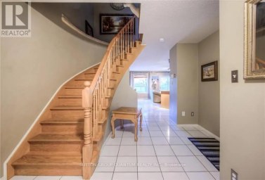99 FOXBOROUGH DRIVE Hamilton (Ancaster) Ontario photo 4