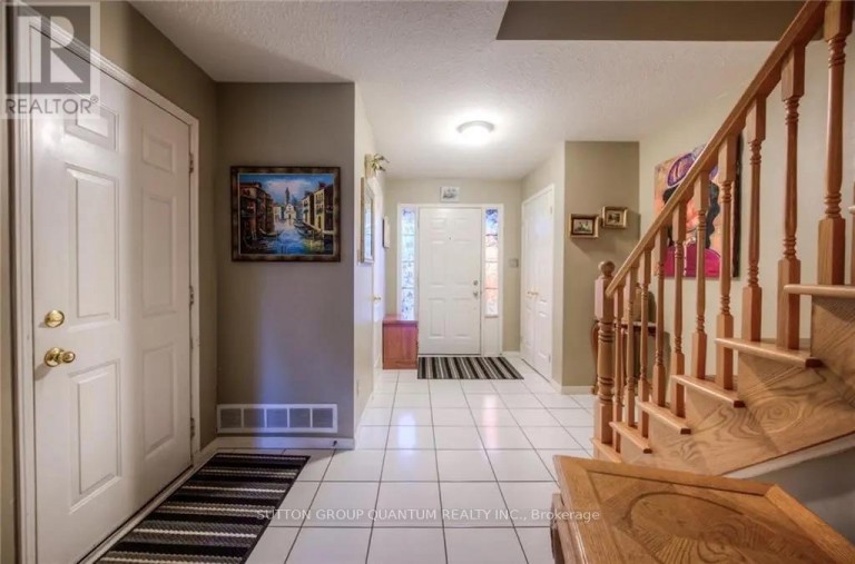 99 FOXBOROUGH DRIVE, Hamilton (Ancaster), Ontario, L9G4Z1