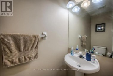 99 FOXBOROUGH DRIVE Hamilton (Ancaster) Ontario photo 6