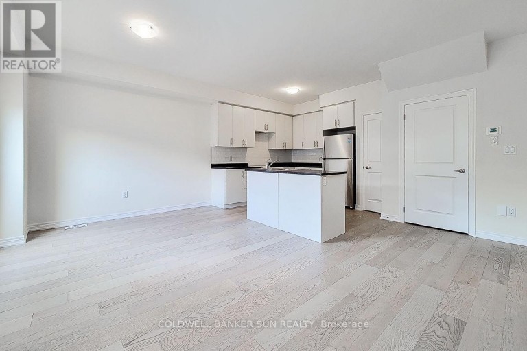 82 PINOT CRESCENT, Hamilton (Fruitland), Ontario, L8E0J9