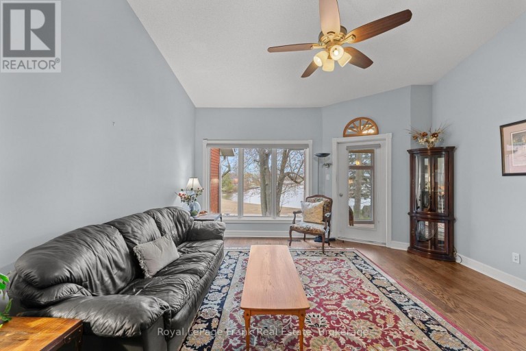 403 - 1 SHERWOOD STREET, Kawartha Lakes (Bobcaygeon), Ontario, K0M1A0