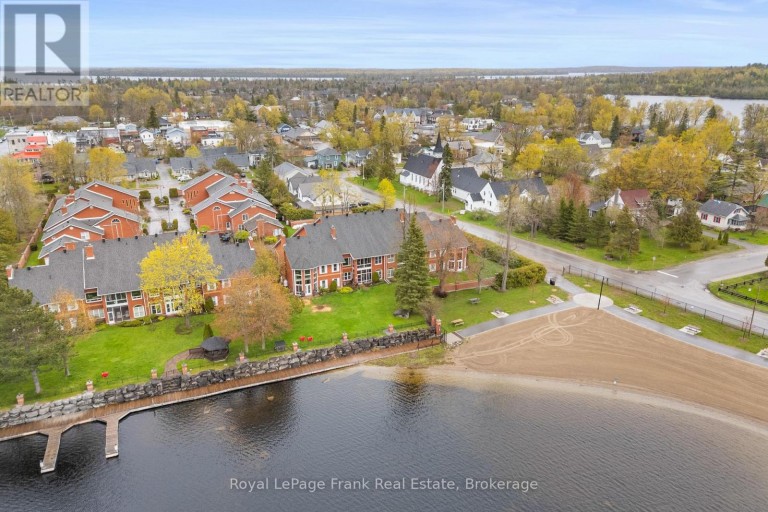 403 - 1 SHERWOOD STREET, Kawartha Lakes (Bobcaygeon), Ontario, K0M1A0