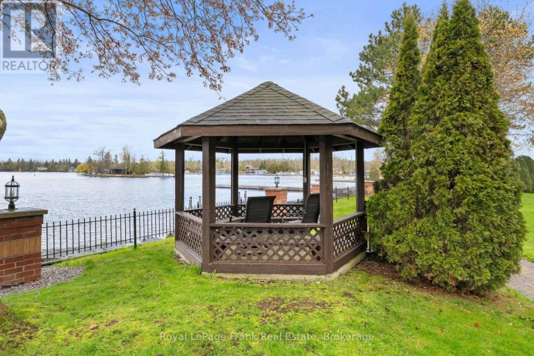 403 - 1 SHERWOOD STREET, Kawartha Lakes (Bobcaygeon), Ontario, K0M1A0