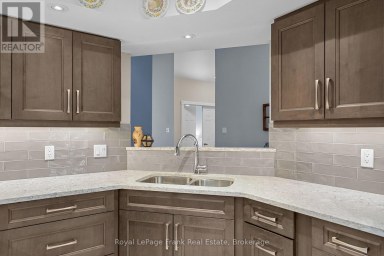 403 - 1 SHERWOOD STREET Kawartha Lakes (Bobcaygeon) Ontario photo 5