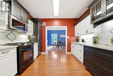 35 PENNY LANE Belleville (Belleville Ward) Ontario photo 19