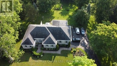 35 PENNY LANE Belleville (Belleville Ward) Ontario photo 2