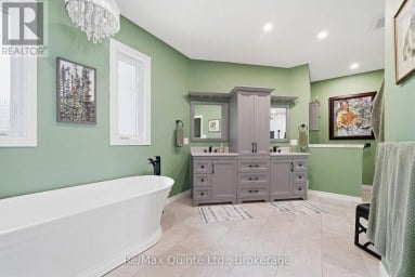 35 PENNY LANE Belleville (Belleville Ward) Ontario photo 28