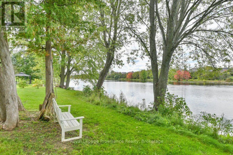 20 - 351 CANNIFTON ROAD N, Belleville (Thurlow Ward), Ontario, K8N4Z6