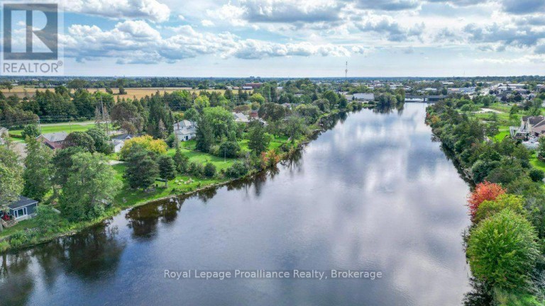 20 - 351 CANNIFTON ROAD N, Belleville (Thurlow Ward), Ontario, K8N4Z6