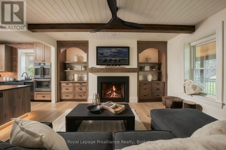 348 MASSASAUGA ROAD, Prince Edward County (Ameliasburg Ward), Ontario, K8N4Z7