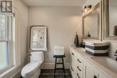 348 MASSASAUGA ROAD Prince Edward County (Ameliasburg Ward) Ontario photo 18