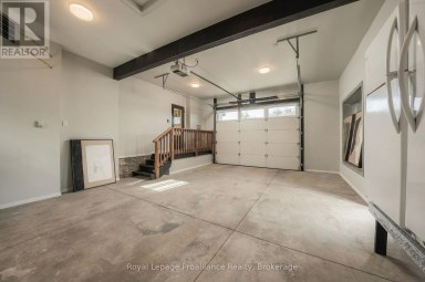 348 MASSASAUGA ROAD Prince Edward County (Ameliasburg Ward) Ontario photo 25