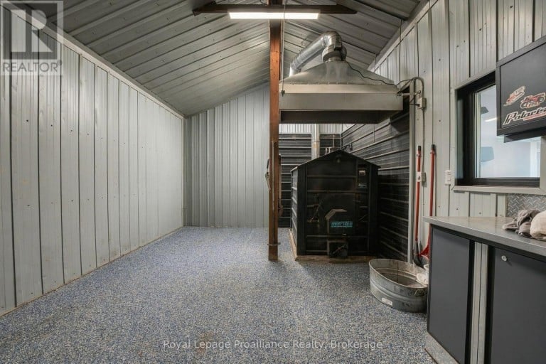348 MASSASAUGA ROAD, Prince Edward County (Ameliasburg Ward), Ontario, K8N4Z7