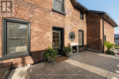 348 MASSASAUGA ROAD Prince Edward County (Ameliasburg Ward) Ontario photo 39