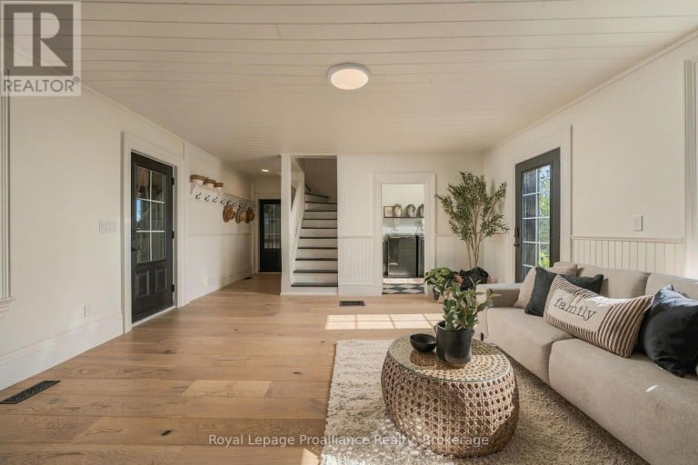 348 MASSASAUGA ROAD, Prince Edward County (Ameliasburg Ward), Ontario, K8N4Z7