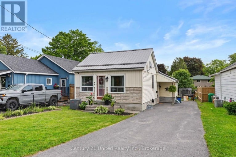 48 LEAHYS LANE, Peterborough (Ashburnham Ward 4), Ontario, K9H2H1