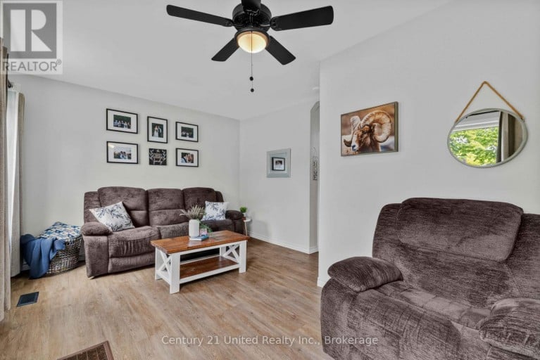 48 LEAHYS LANE, Peterborough (Ashburnham Ward 4), Ontario, K9H2H1