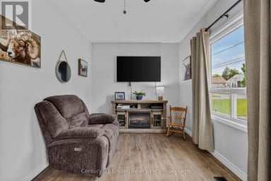 48 LEAHYS LANE Peterborough (Ashburnham Ward 4) Ontario photo 9