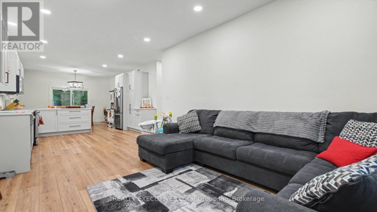 32 MOUNTAINVIEW ROAD, Nipissing, Ontario, P0H1Z0
