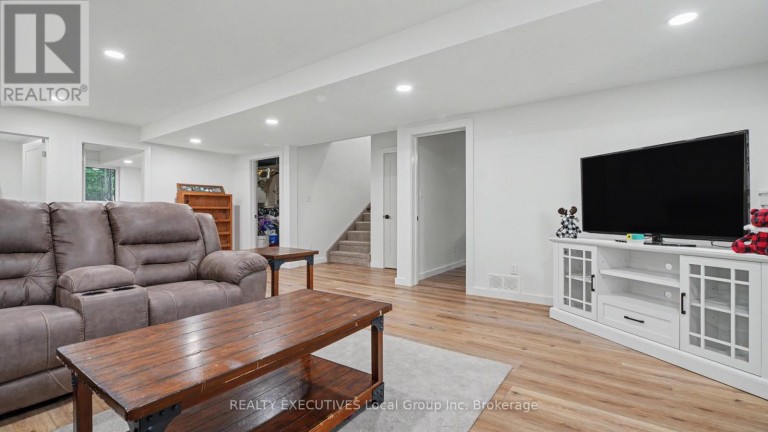 32 MOUNTAINVIEW ROAD, Nipissing, Ontario, P0H1Z0