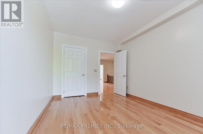 1575 BAYVIEW AVENUE, Toronto (Leaside), Ontario, M4G3B5