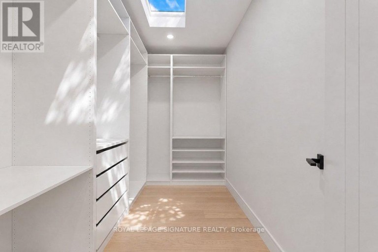 339 BROADWAY AVENUE, Toronto (Bridle Path-Sunnybrook-York Mills), Ontario, M4P1W6
