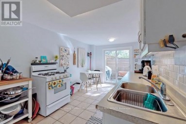 81 TIVERTON AVENUE Toronto (South Riverdale) Ontario photo 21
