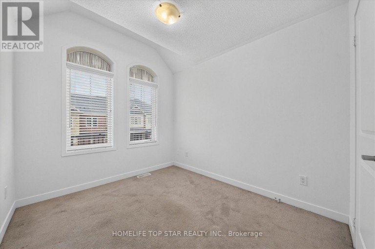 226 BENNETT STREET, Newmarket (Glenway Estates), Ontario, L3X0M1