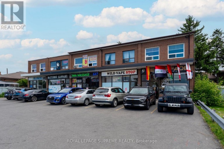 6127 STEELES AVENUE W, Toronto (Humber Summit), Ontario, M9L2V1