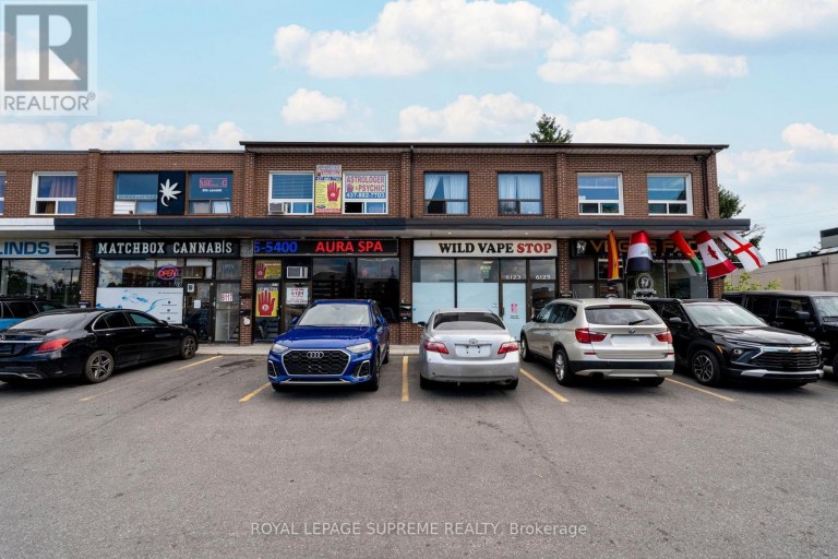 6127 STEELES AVENUE W, Toronto (Humber Summit), Ontario, M9L2V1