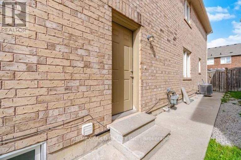 64 BIDDENS SQUARE, Brampton (Bram East), Ontario, L6P3P9