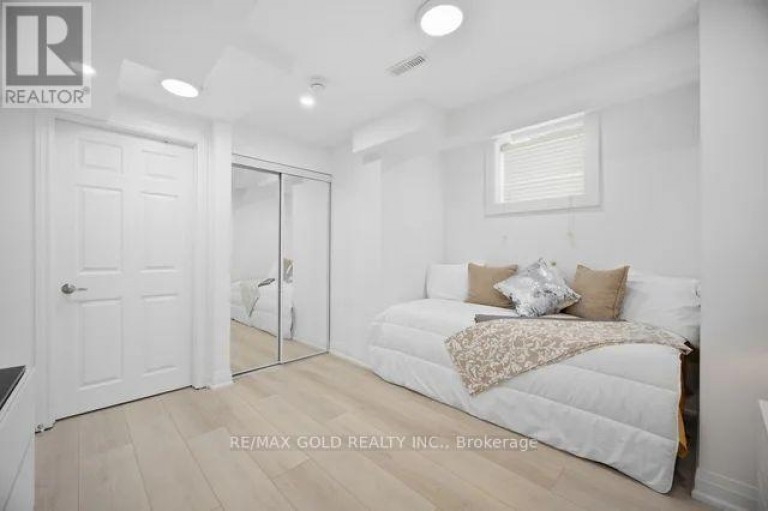 64 BIDDENS SQUARE, Brampton (Bram East), Ontario, L6P3P9