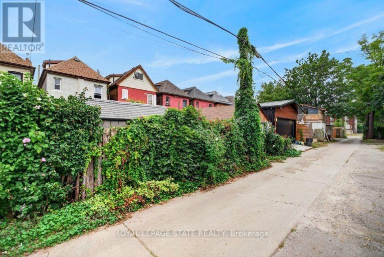23 GARFIELD AVENUE N, Hamilton (Stipley), Ontario, L8M2R5