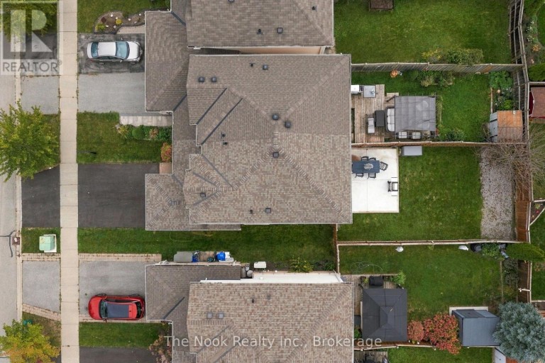 16 ANNISSON COURT, Clarington (Bowmanville), Ontario, L1C5L3