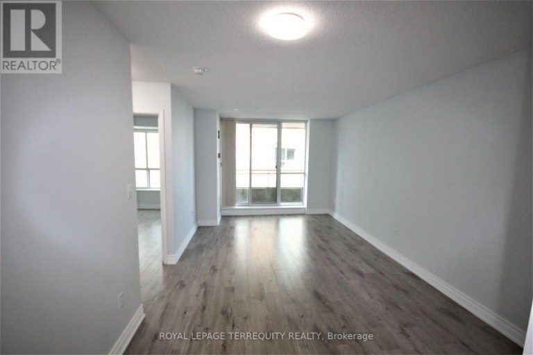 1016 - 39 PEMBERTON AVENUE, Toronto (Newtonbrook East), Ontario, M2M4L6