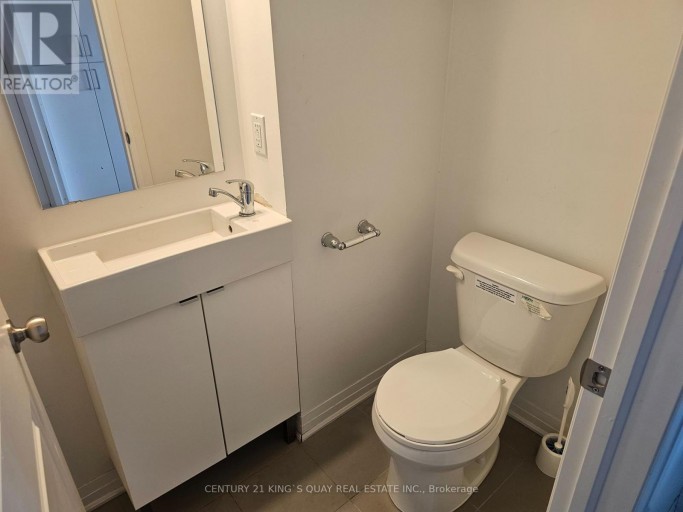 523 - 1900 SIMCOE STREET N, Oshawa (Samac), Ontario, L1G4Y3