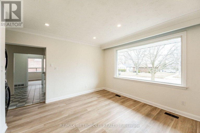 20 PERIVALE CRESCENT, Toronto (Bendale), Ontario, M1J2C1