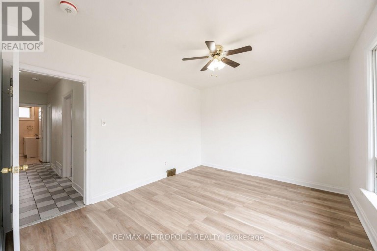 20 PERIVALE CRESCENT, Toronto (Bendale), Ontario, M1J2C1