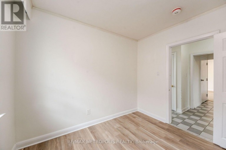 20 PERIVALE CRESCENT, Toronto (Bendale), Ontario, M1J2C1