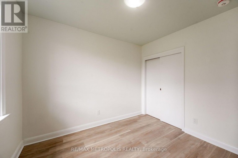 20 PERIVALE CRESCENT, Toronto (Bendale), Ontario, M1J2C1
