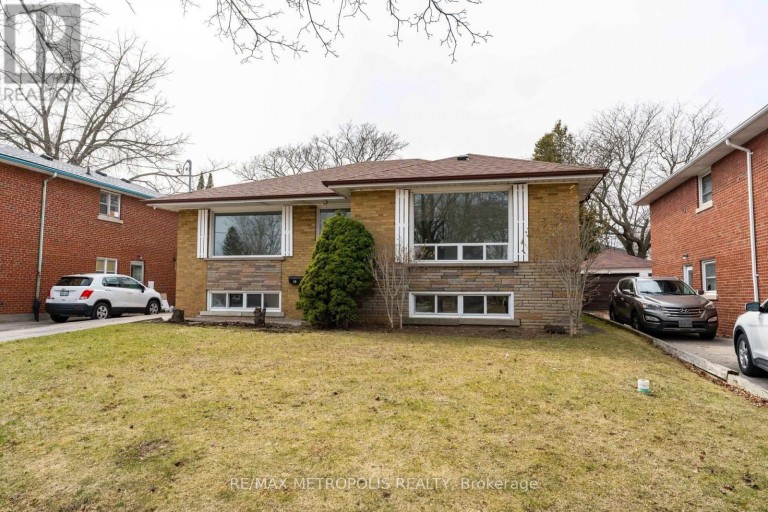 20 PERIVALE CRESCENT, Toronto (Bendale), Ontario, M1J2C1