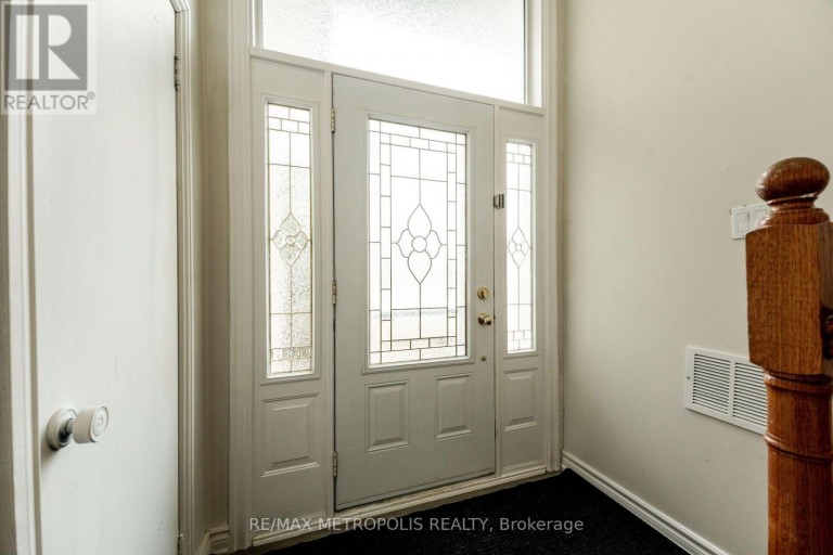 20 PERIVALE CRESCENT, Toronto (Bendale), Ontario, M1J2C1