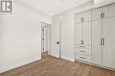 301 - 393 PERTH AVENUE Toronto (Dovercourt-Wallace Emerson-Junction) Ontario photo 16