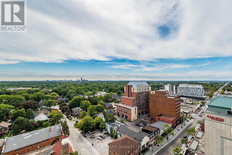 PH7 - 1 BELVEDERE COURT, Brampton (Downtown Brampton), Ontario, L6V4M6