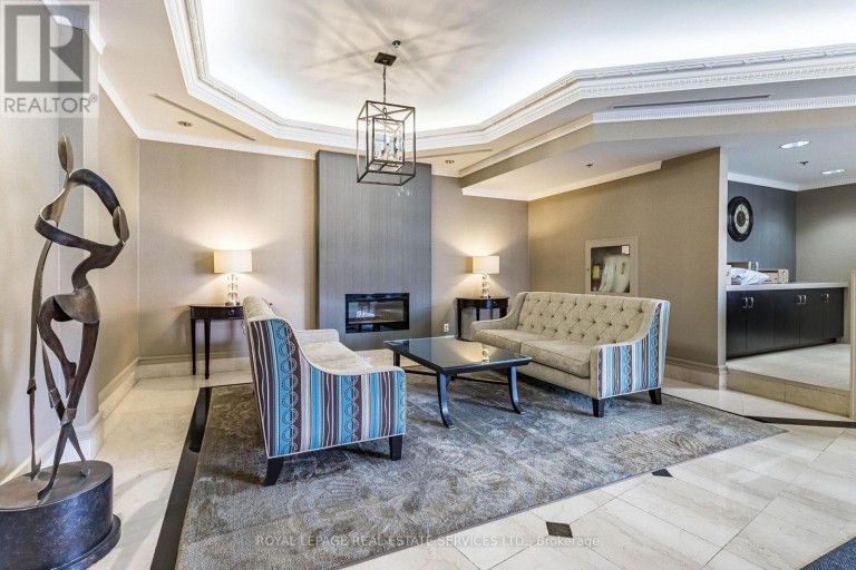 PH7 - 1 BELVEDERE COURT, Brampton (Downtown Brampton), Ontario, L6V4M6