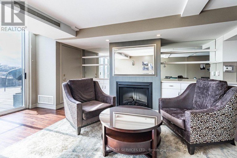 PH7 - 1 BELVEDERE COURT, Brampton (Downtown Brampton), Ontario, L6V4M6